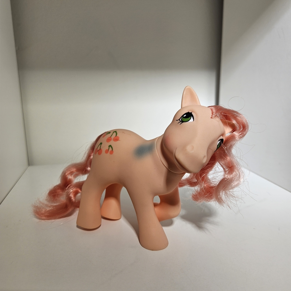My Little Pony, Cherries Jubilee, Has Spot As Shown
